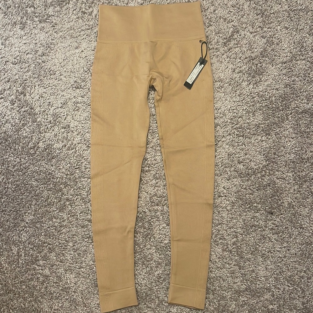 COPY - SET ACTIVE x Revolve Pampas Leggings